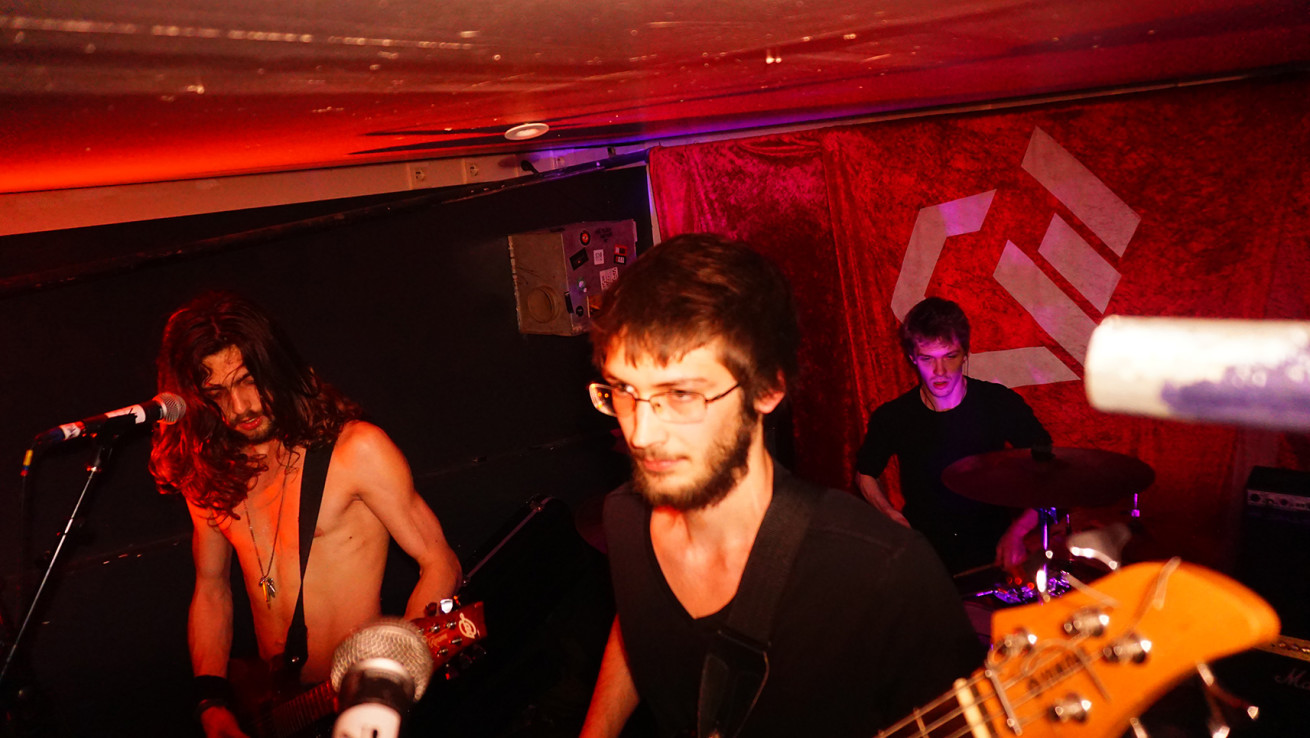 MAD KICK @ LE BUZZ BELLEVILLE