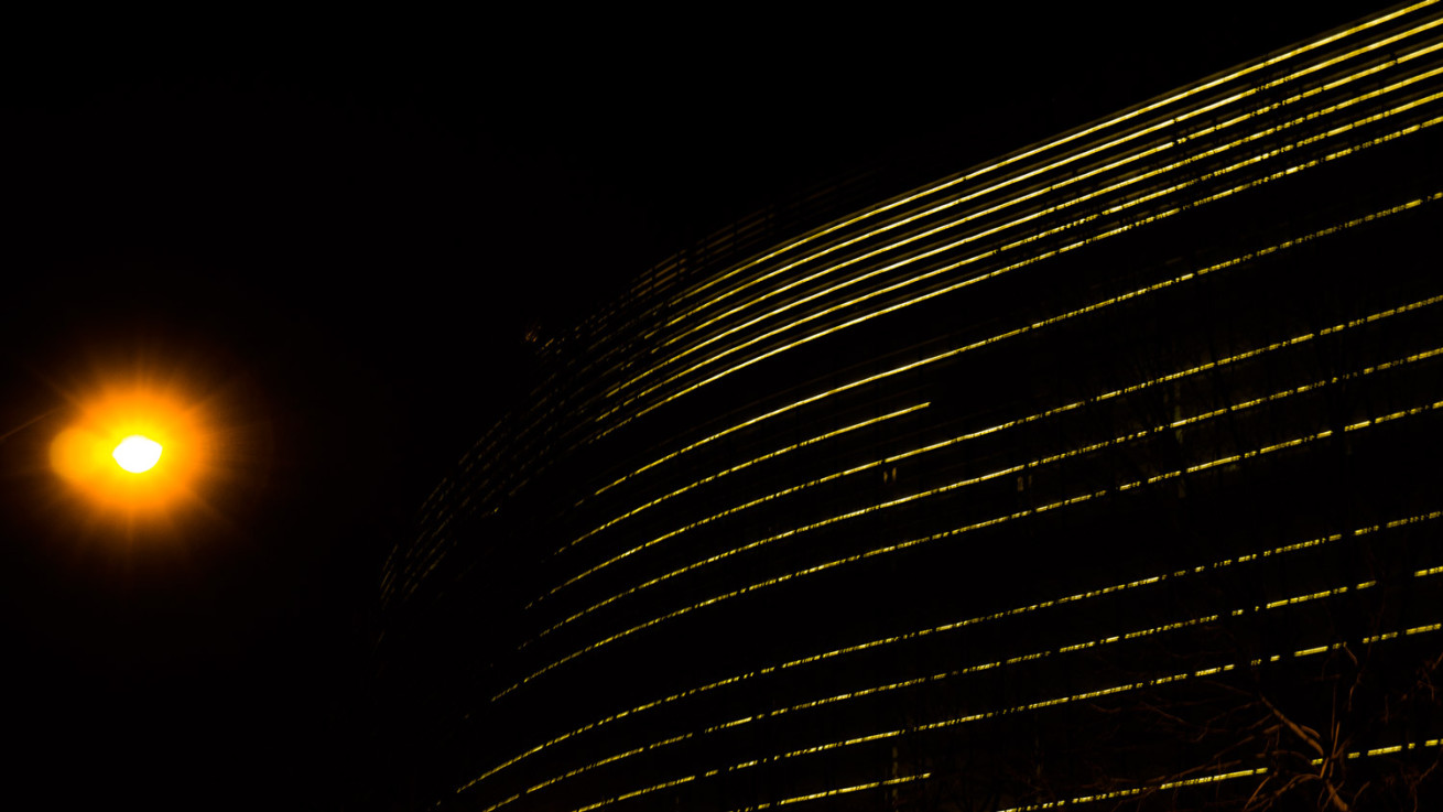 arab-world-institute-by-night